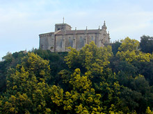 Vistas da Igrexa de Santa María desde o río Miño