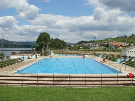 Bando 10/2018: Horario de apertura das piscinas municipais durante o periodo estival